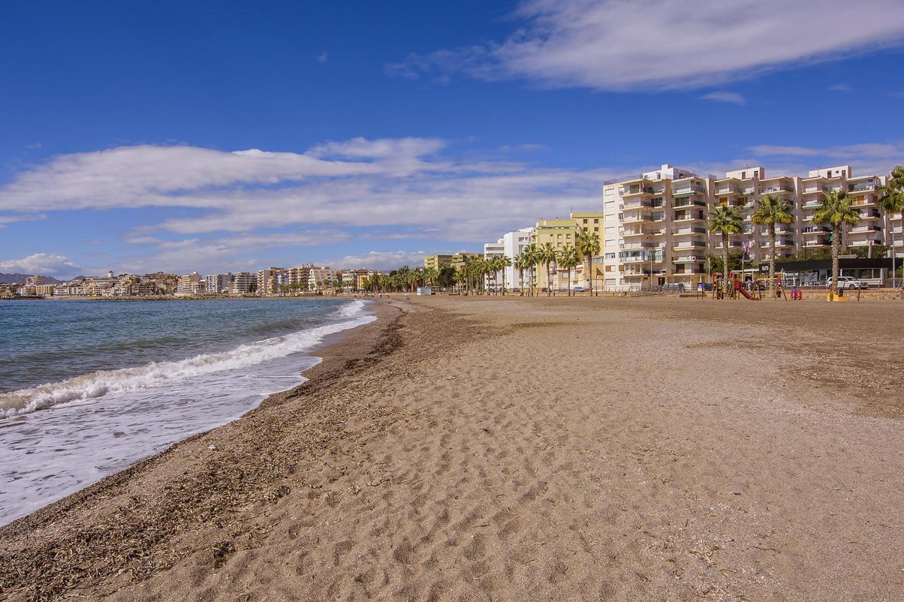 Aguilas Delicias Piscina Wifi Ac Parking Gratis Zewnętrze zdjęcie